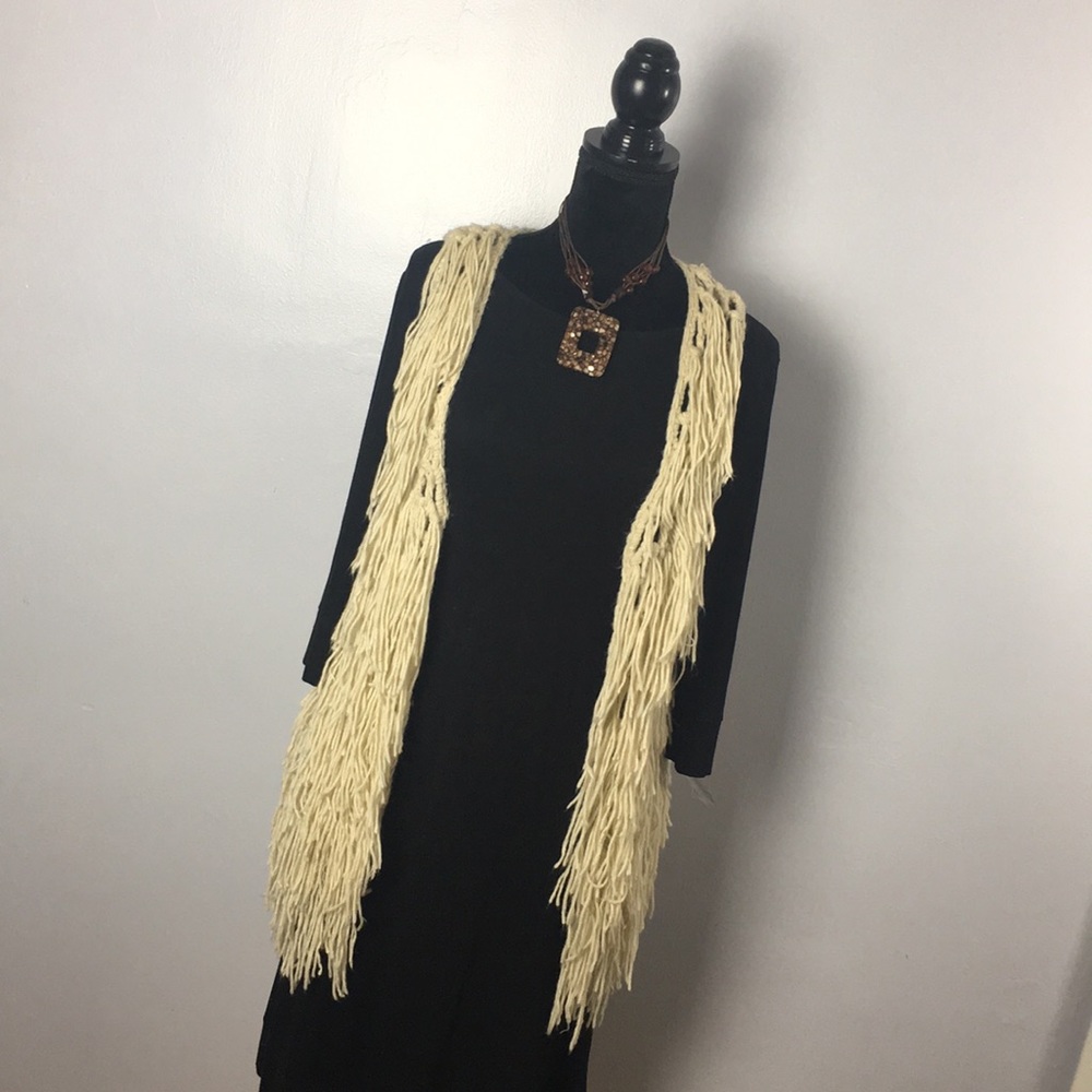 Altar'd State Fabulous Vest 💋